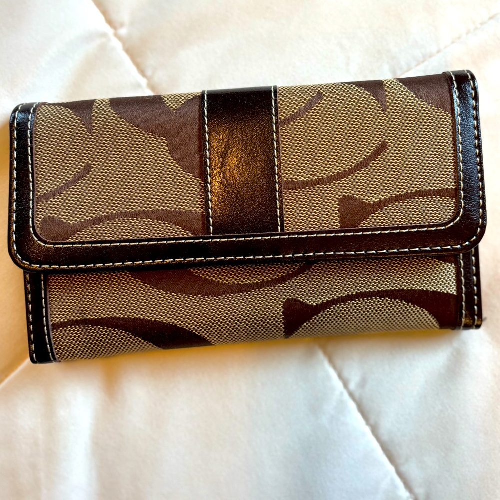 Designer Brown Monogram Wallet